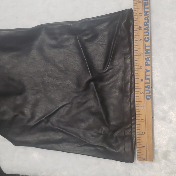 NWT Silvia Wide Legged Black Leather Flared Pants Women's Size L. - Picture 10 of 10